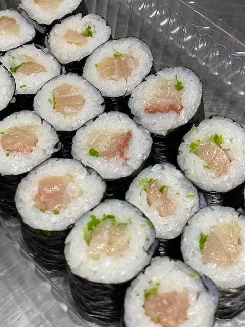 Rolla Sushi Yellowtail Red Hot Yellowtail Roll Sushi Hana