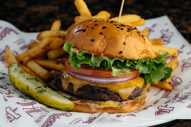 BBQ Bacon Burger - Burgers - Heroes Restaurant & Brewhouse-Eastvale