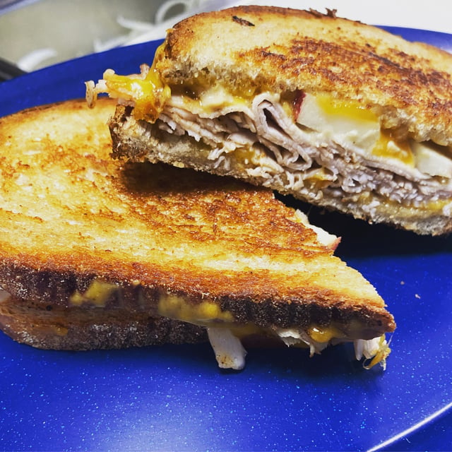 Turkey Apple & Cheddar Melt
