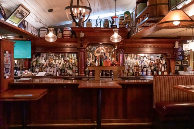 bar