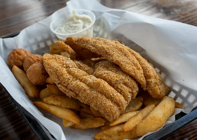 2 pc Catfish Plate