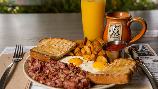 8. AWARD-WINNING HASH + EGGS