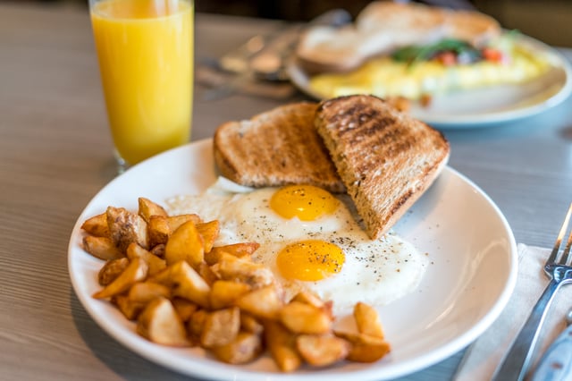5. EGGS YOUR WAY • ALL DAY • EVERY DAY
