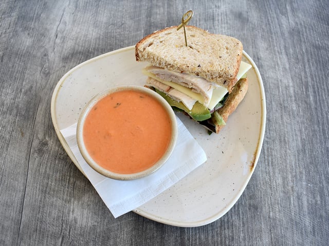 1/2 Sandwich