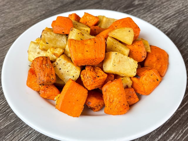 YAMS & SWEET POTATOES