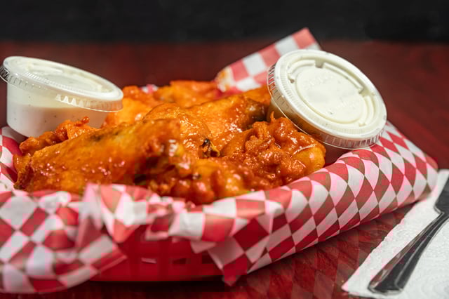 The Big E-Z Crawfish & Oyster Bar