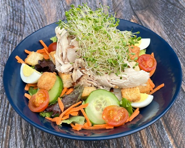 Chicken Avocado Bowl (Bowl of Chicken and Avocado)