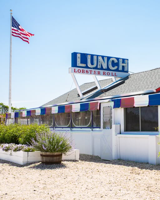 The Lobster Roll Restaurant aka LUNCH - Seafood/American 