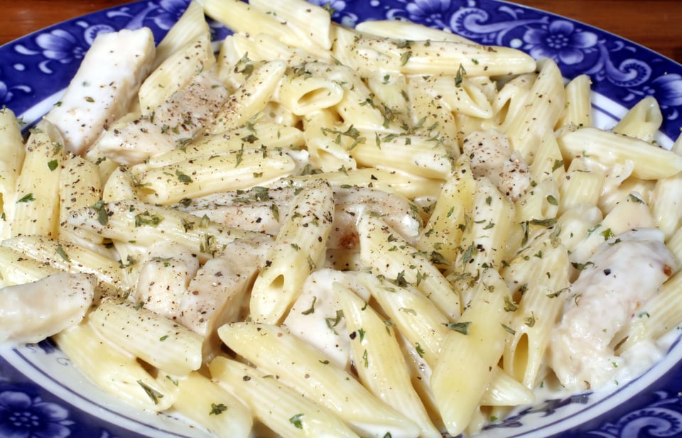 Roasted Red Pepper Alfredo - Family Size