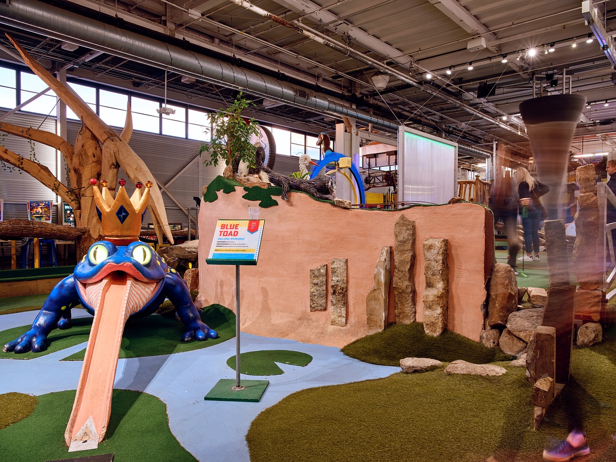 Visit Us - Can Can Wonderland, St. Paul MN