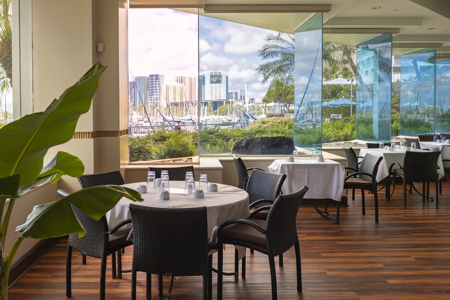Private Events - Menehune Grille - Hawaiian Restaurant in Honolulu, HI
