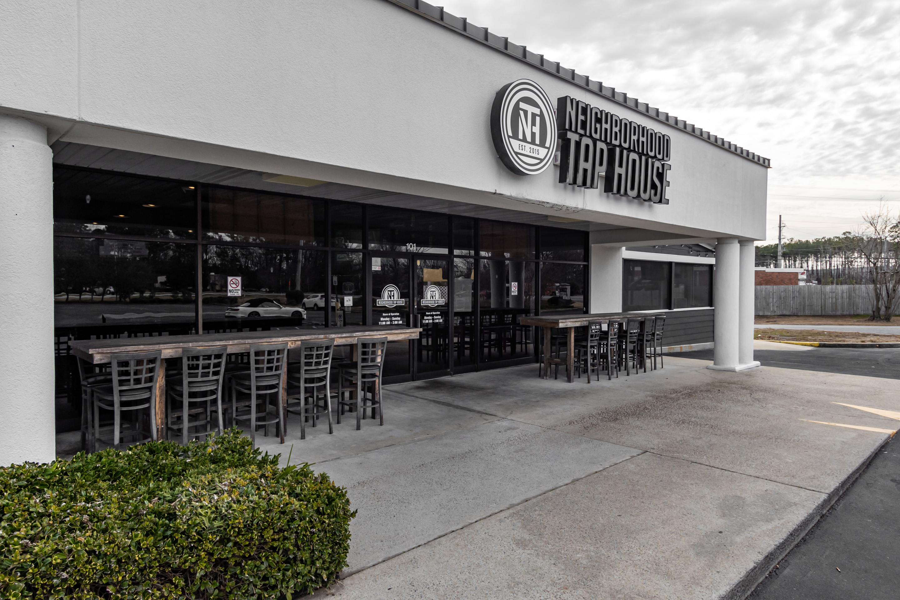 Doorchester - Neighborhood Craft Beer and Burger Restaurant | SC