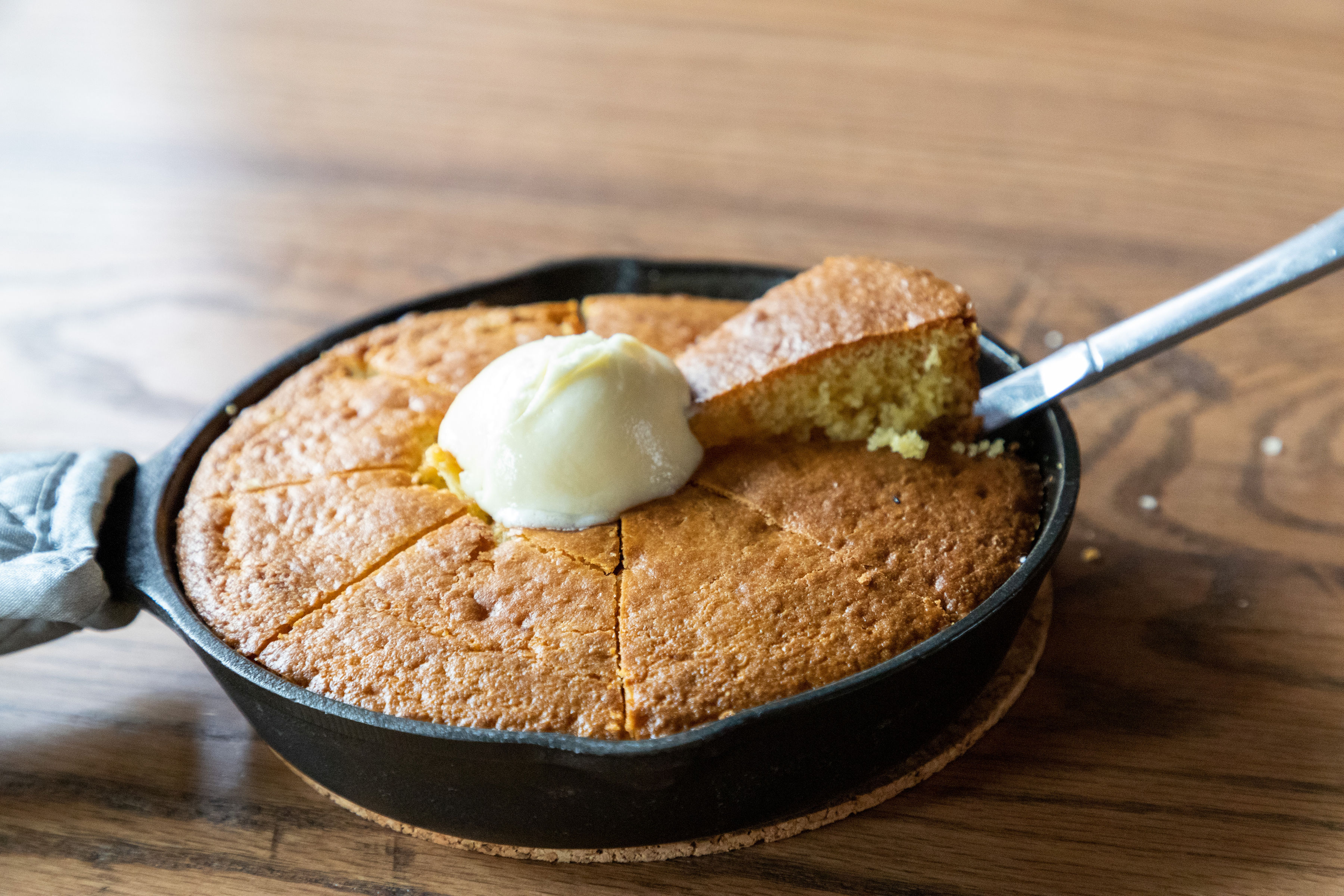 Buttermilk Cornbread Skillet Cornbread 12 Inch The True Story
