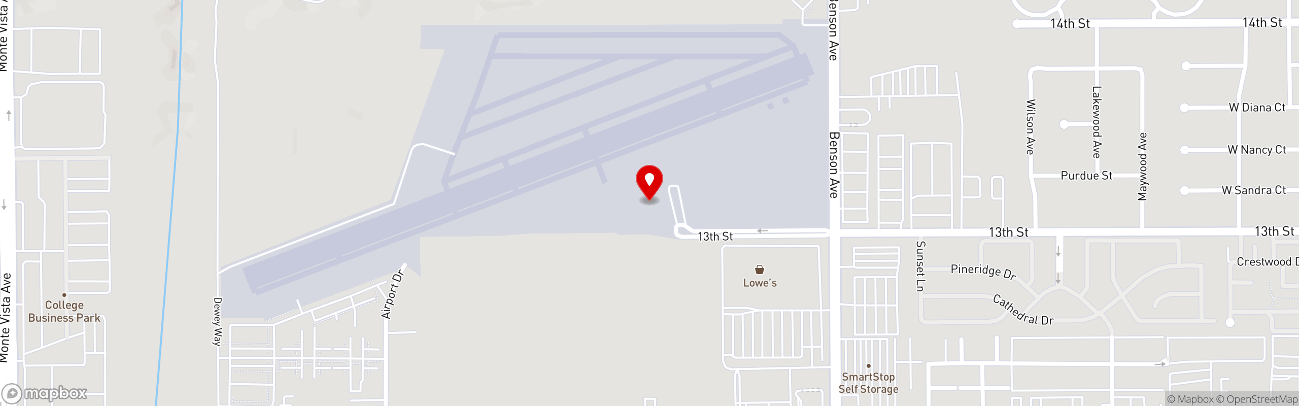 Street map pinning Maniac-Mikes Café in Maniac-Mikes Café