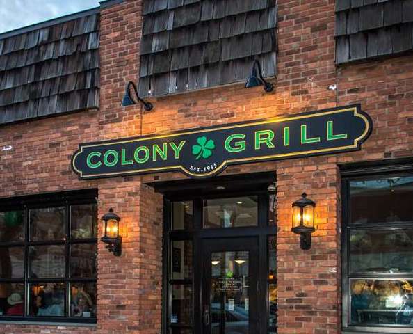 Connecticut's Colony Grill brings hot oil pizza to Arlington - WTOP News