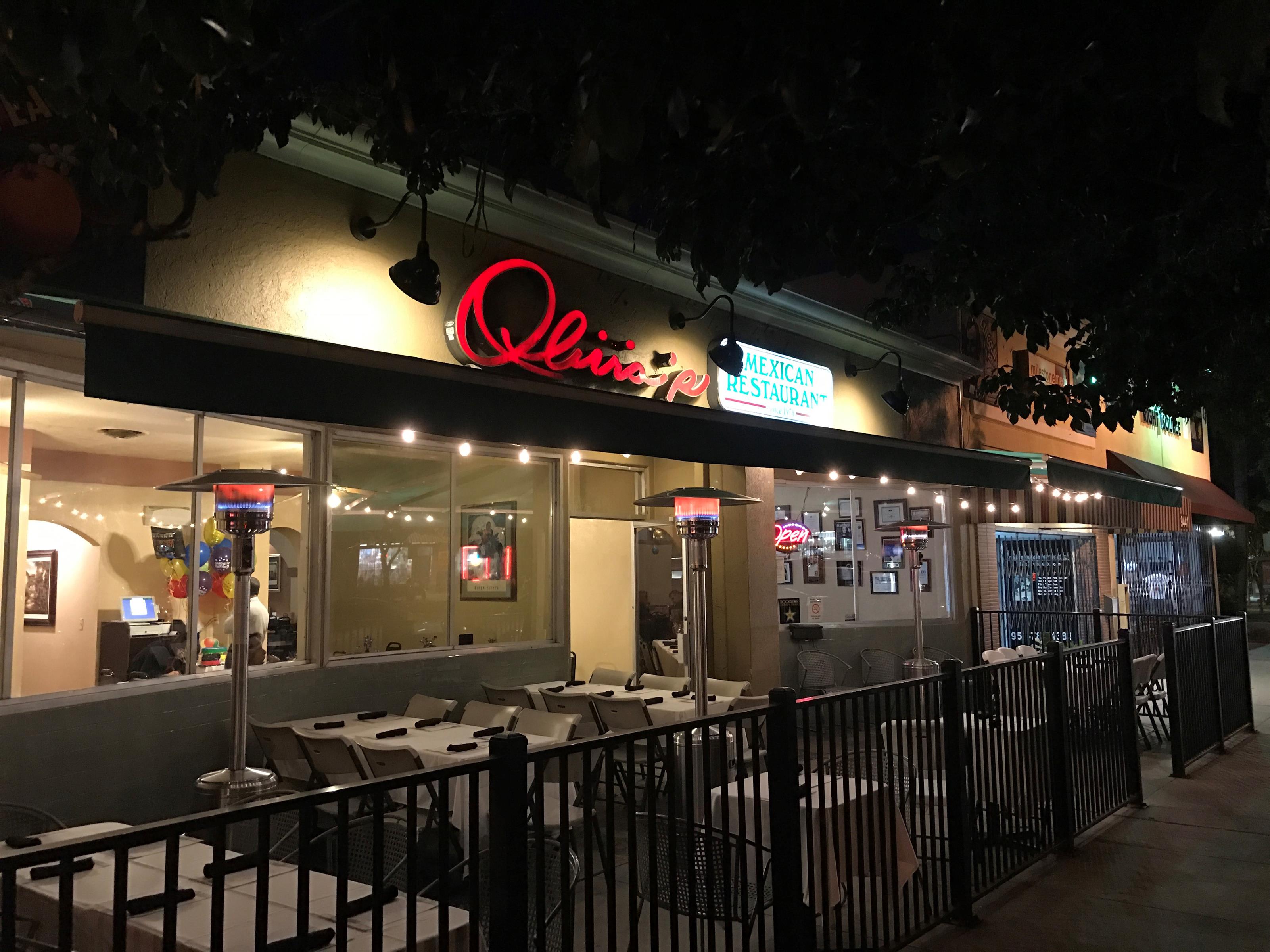 Restaurants & Food in Riverside