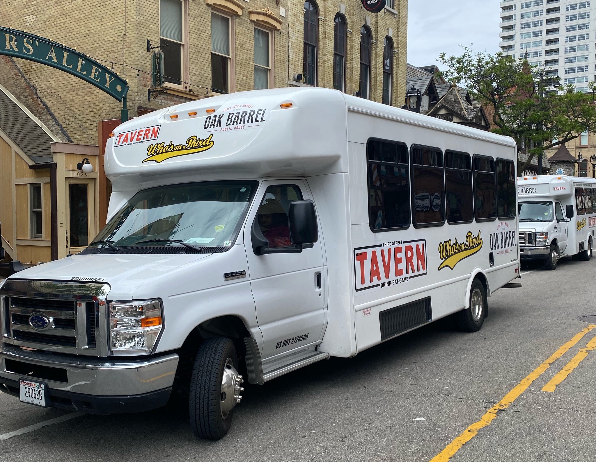 packer-bus-third-street-tavern