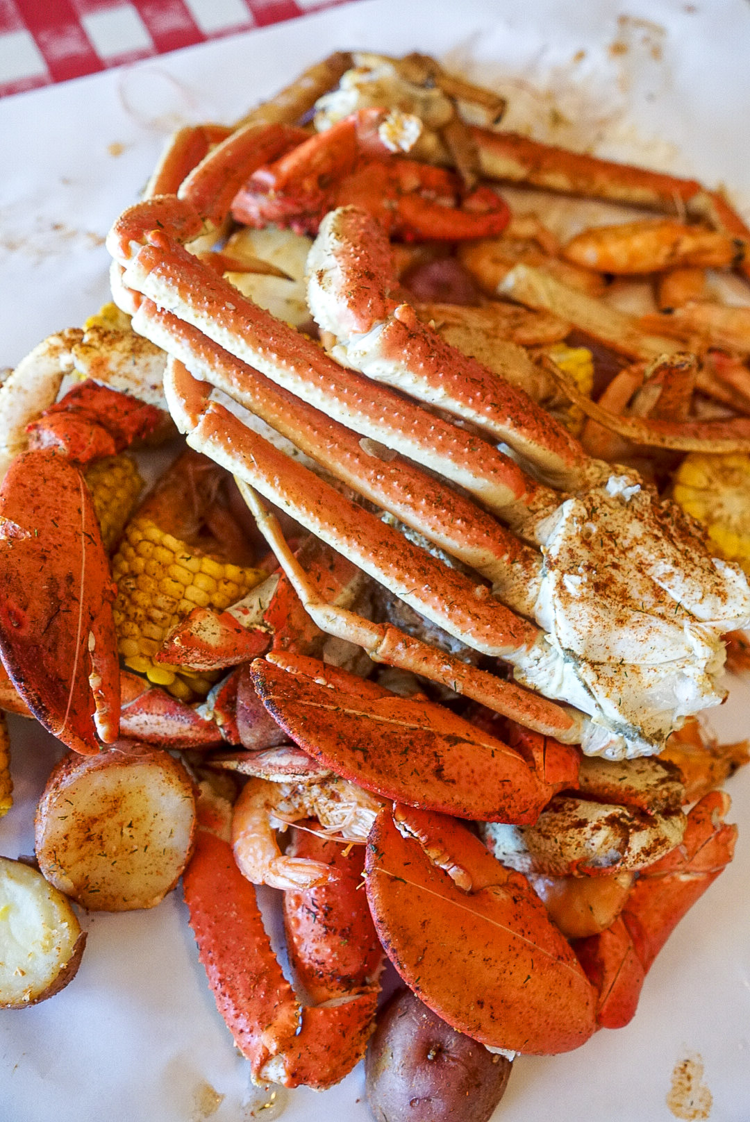 1lb Snow Crab Legs - The Crab Pot Bellevue - Seafood Restaurant in