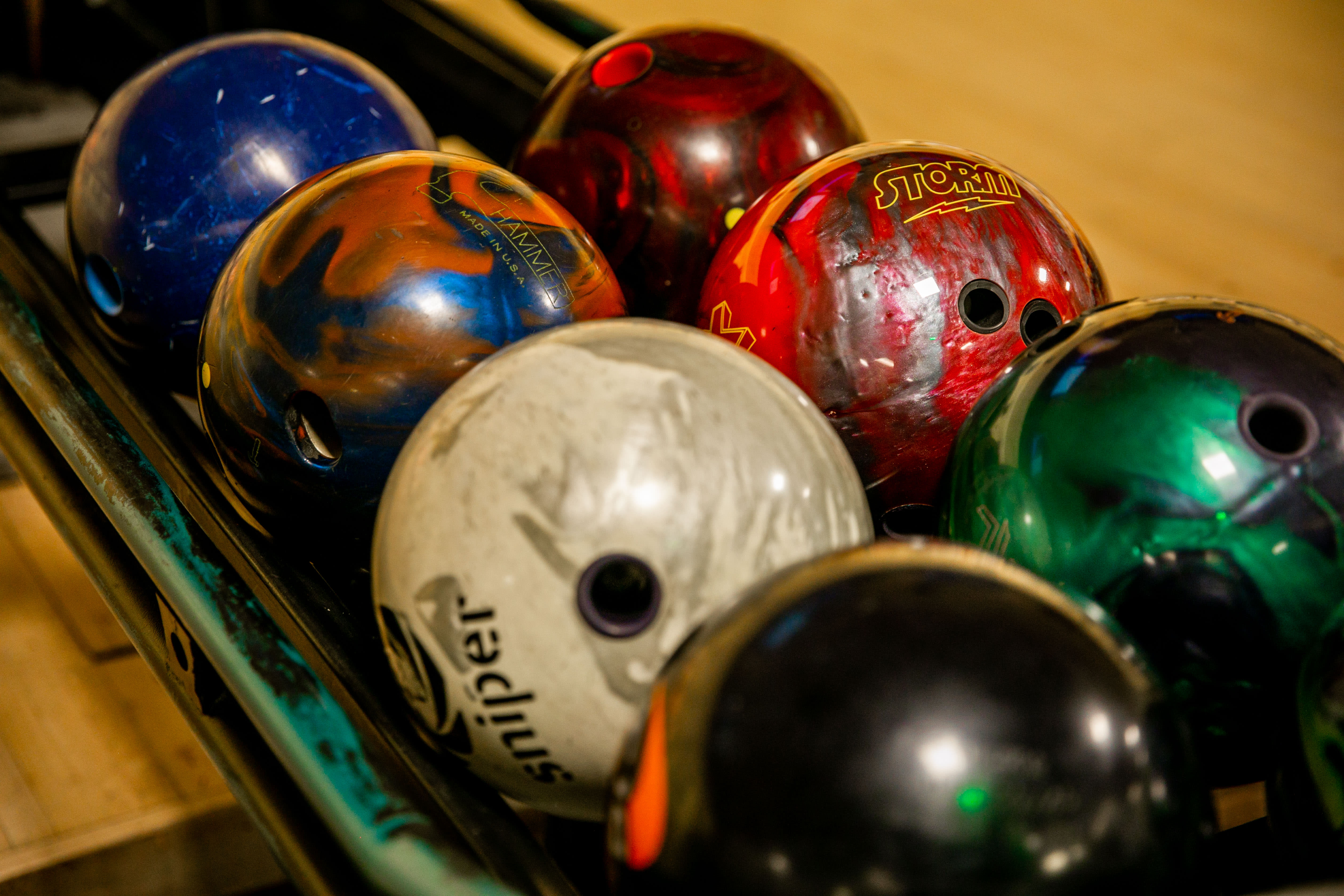 Buena Lanes & Pins Grill - Sports Bar in Ventura, CA