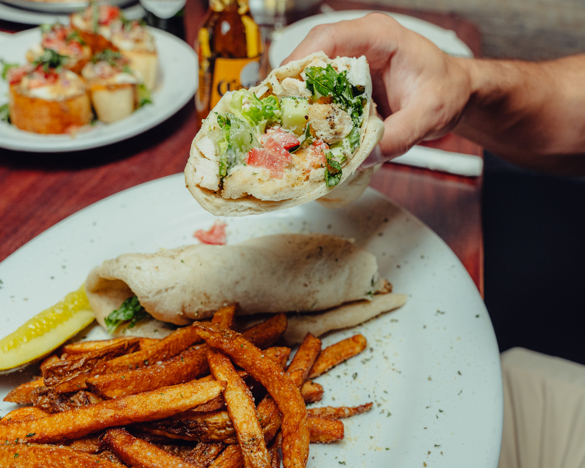 Location | Landstar - Orlando, FL - Mama Romanos | Authentic