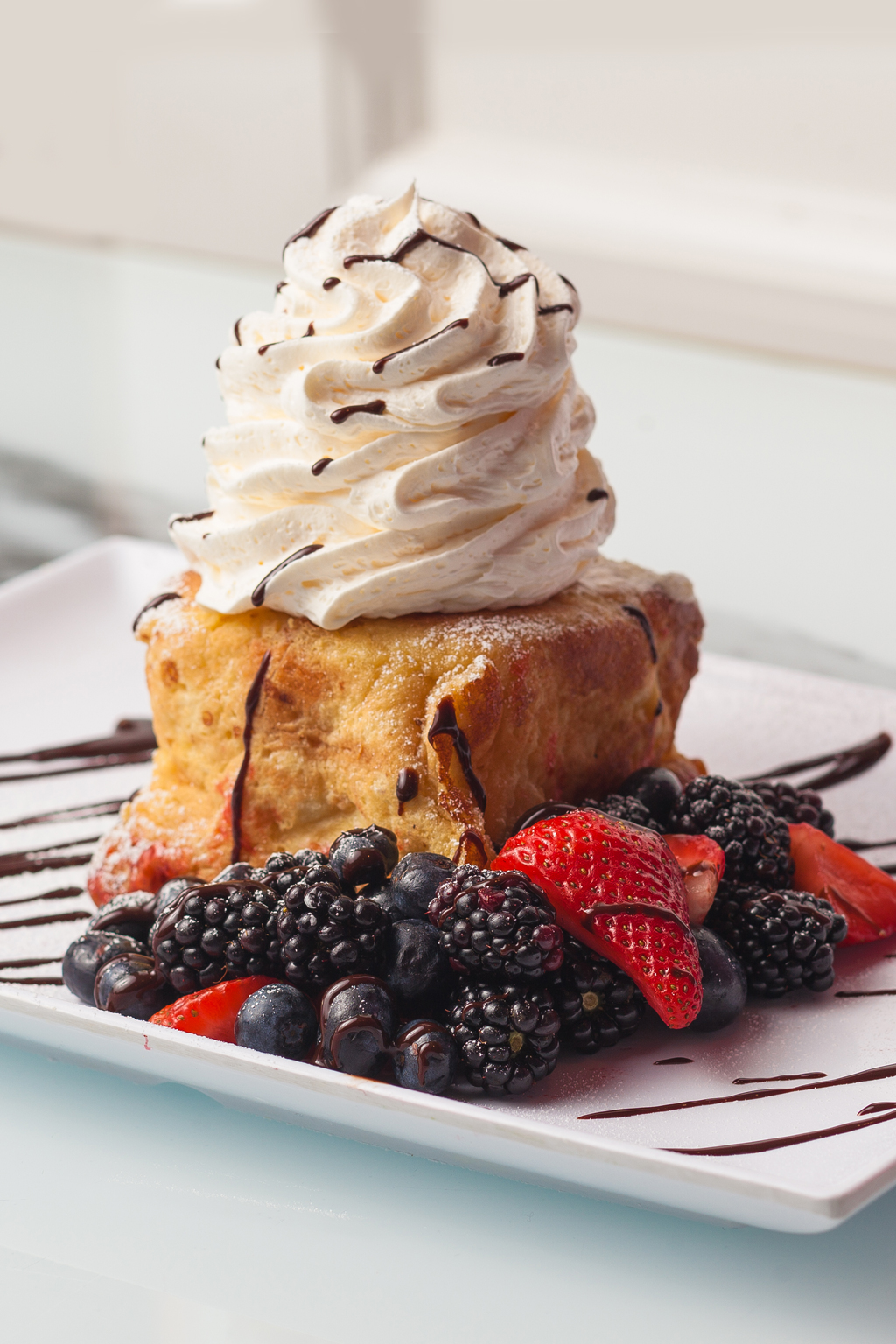 The Twisted Hart Peach Lemonade Goblet - Sugar Factory