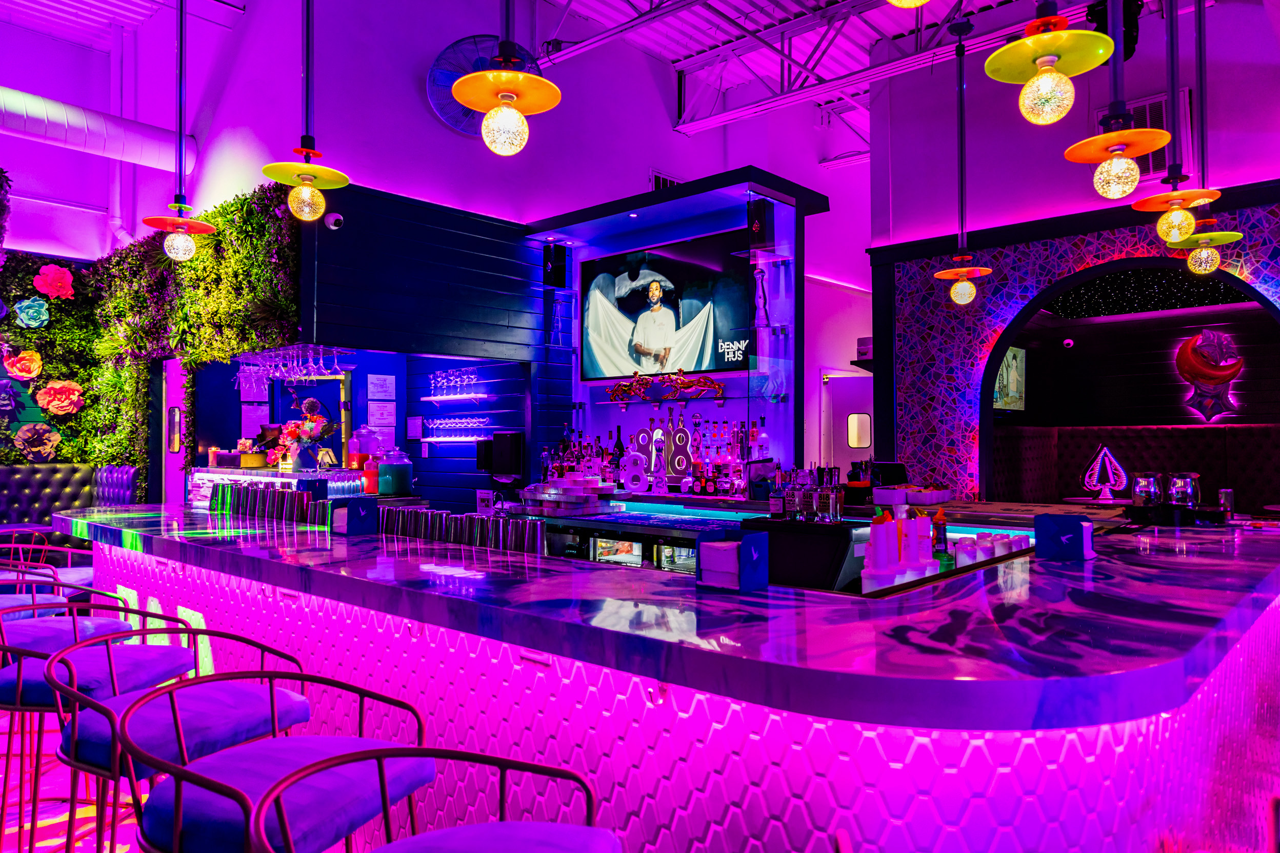 New Home - Fade + Facet - Caribbean Restaurant in Duluth, GA